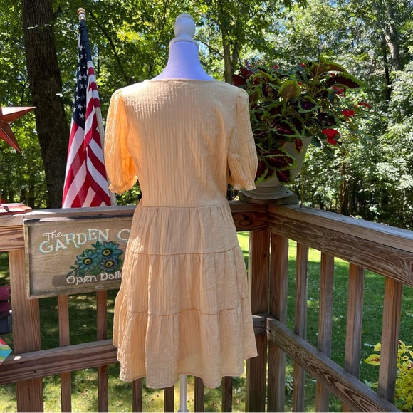 MINE CITY STARLIGHT SHIFT DRESS IN PRIMROSE YELLOW, Medium, excellent condition - Picture 10 of 13